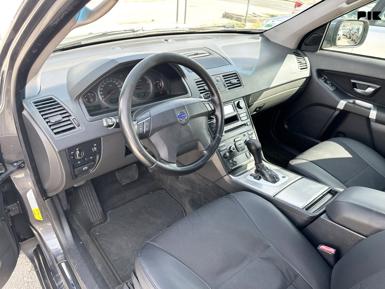 VOLVO XC90 2.4D AUTOMATIK 4X4