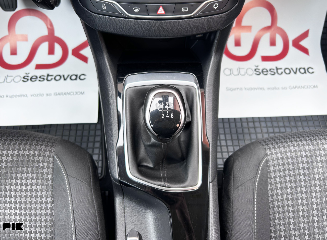 PEUGEOT 308 1.5 HDI 2021