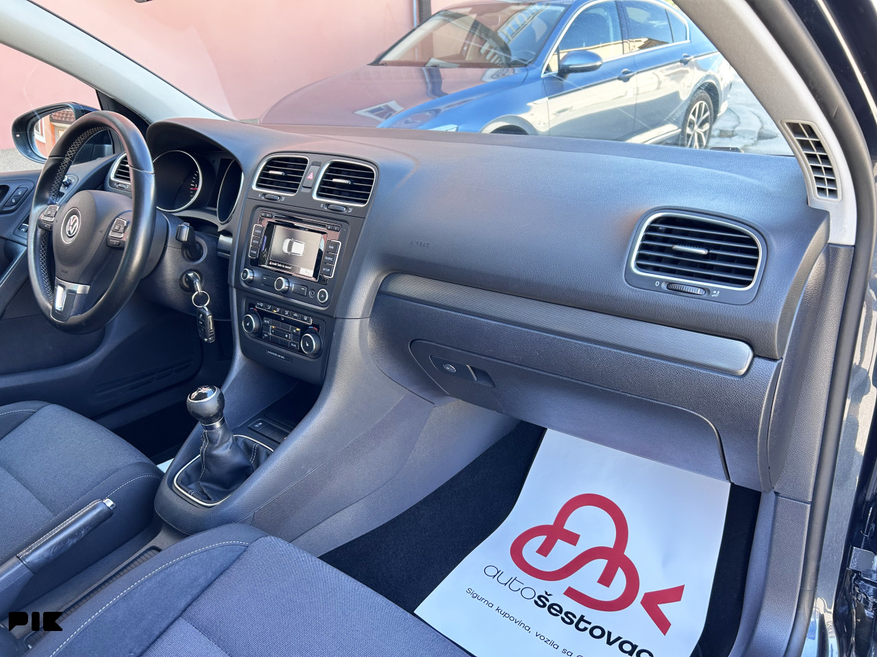VOLKSWAGEN GOLF 1.6 TDI STYLE