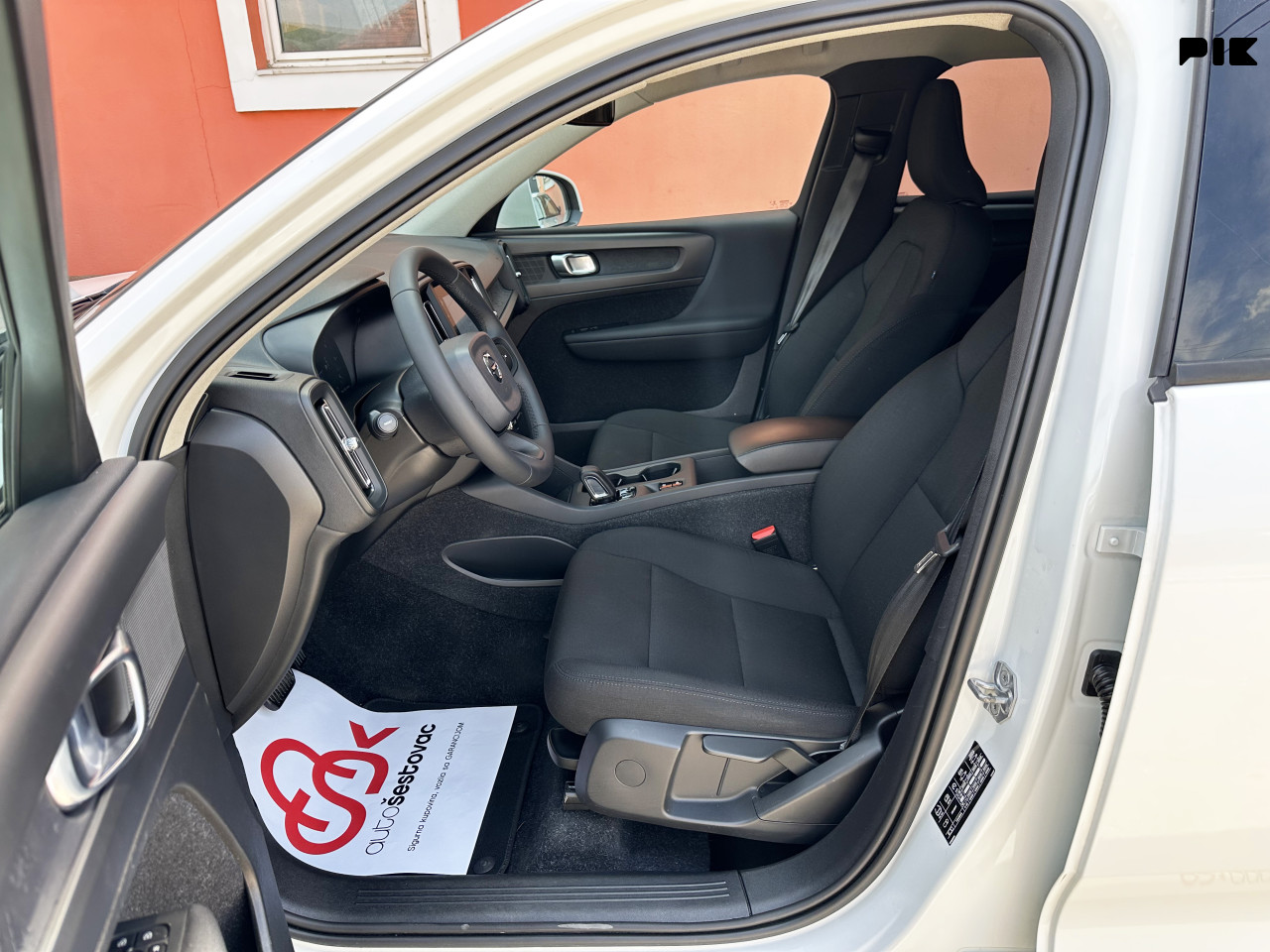 VOLVO XC40 D3 GEARTRONIC AUTOMATIK LED 2020