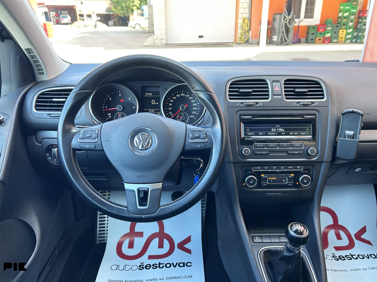 VOLKSWAGEN GOLF 1.6 TDI STYLE
