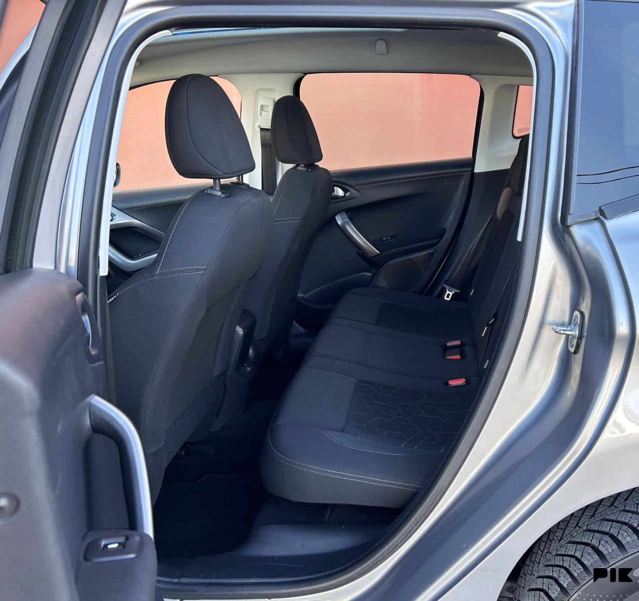 PEUGEOT 2008 1.2 e-THP STYLE
