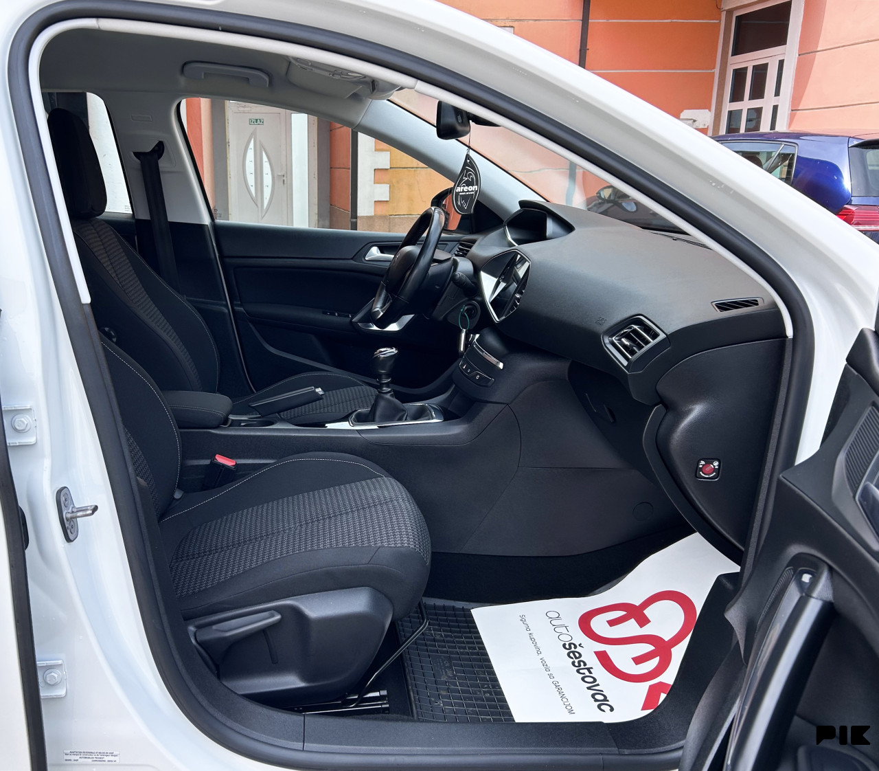 PEUGEOT 308 1.5 HDI 2021