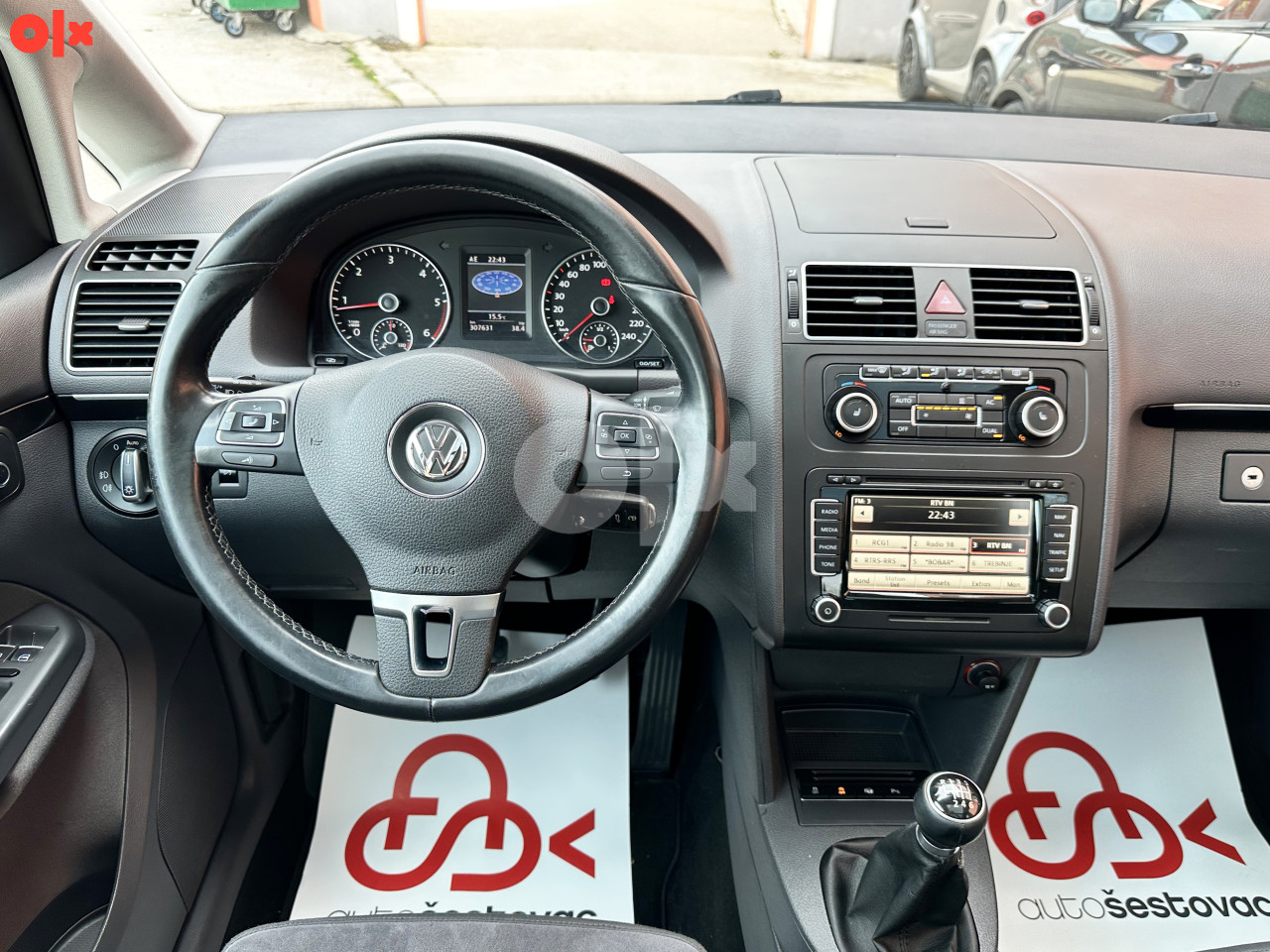 VOLKSWAGEN TOURAN 1.6 TDI HIGHLINE PANORAMA