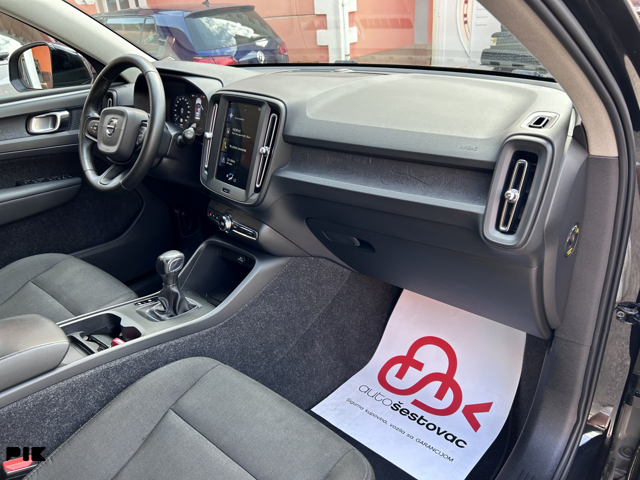 VOLVO XC40 D3 BUSINESS LED VIRTUAL