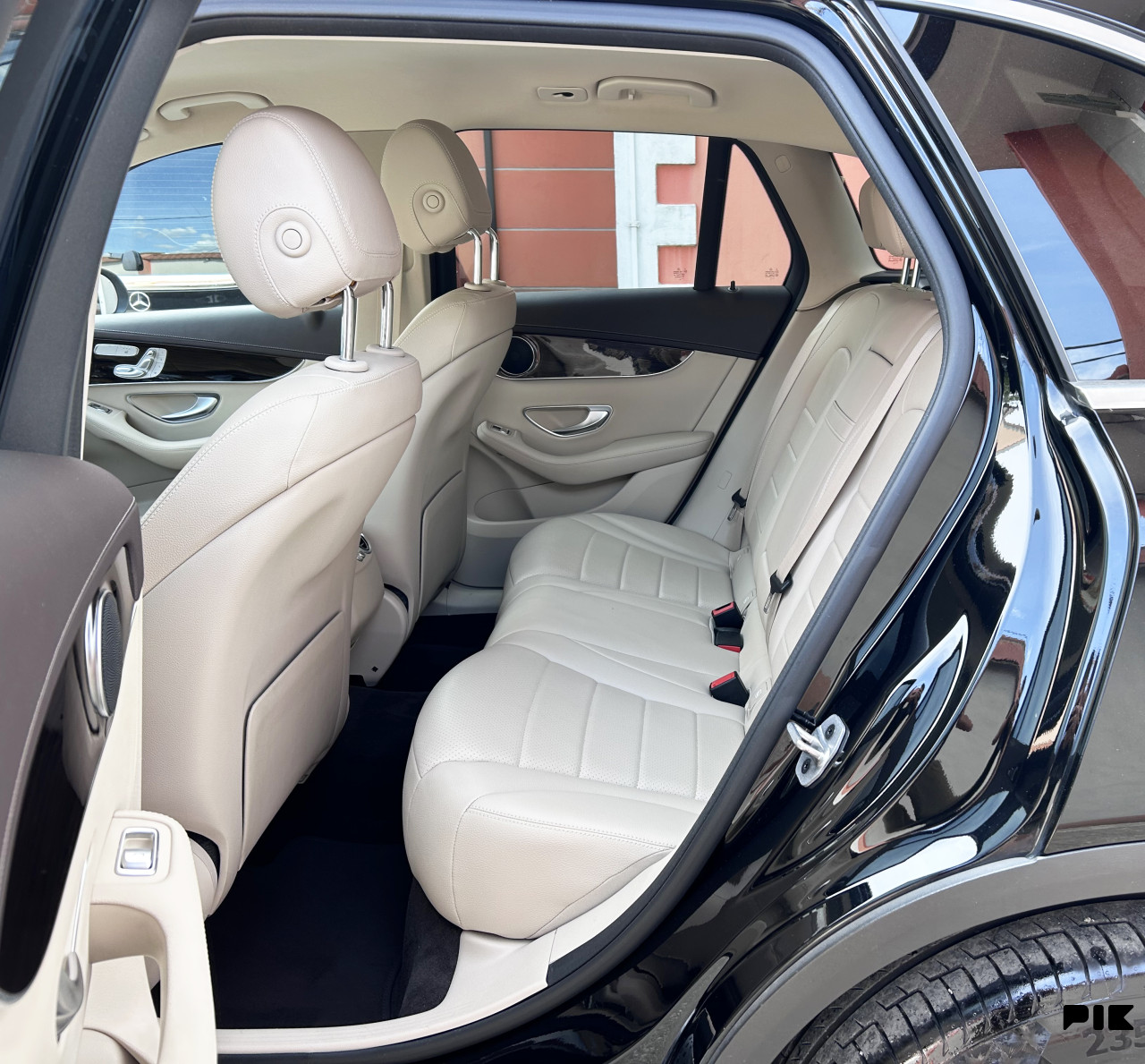 MERCEDES BENZ GLC 200d 4MATIC AUTOMATIK FACELIFT 2022