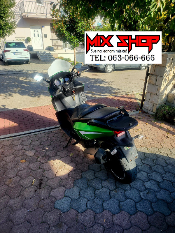 *AKCIJA* GILERA GP 800 Servisiran, Nove gume, SVE TOP GP800 Motor