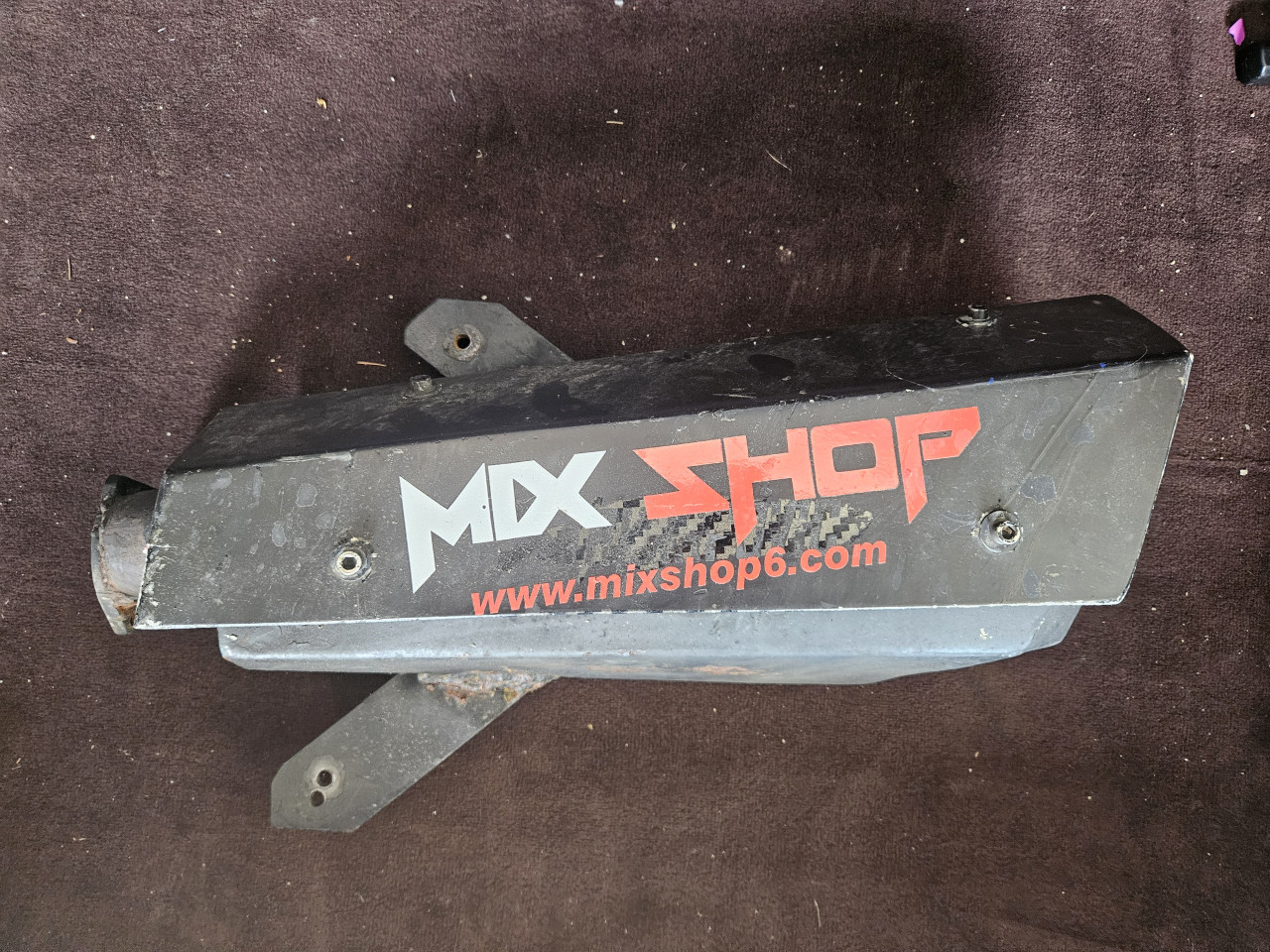 Lijevi auspuh za motor skuter skinut sa Gilera GP800 GP 800 izduv