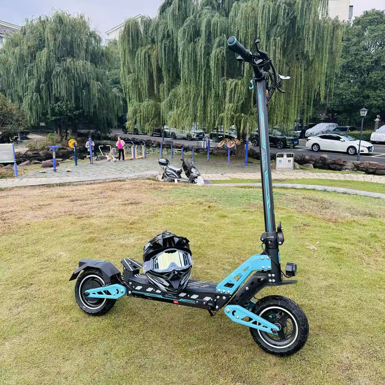 Električni romobil Drive Tron DT10 NOVO 3300W GARANCIJA 1 GOD