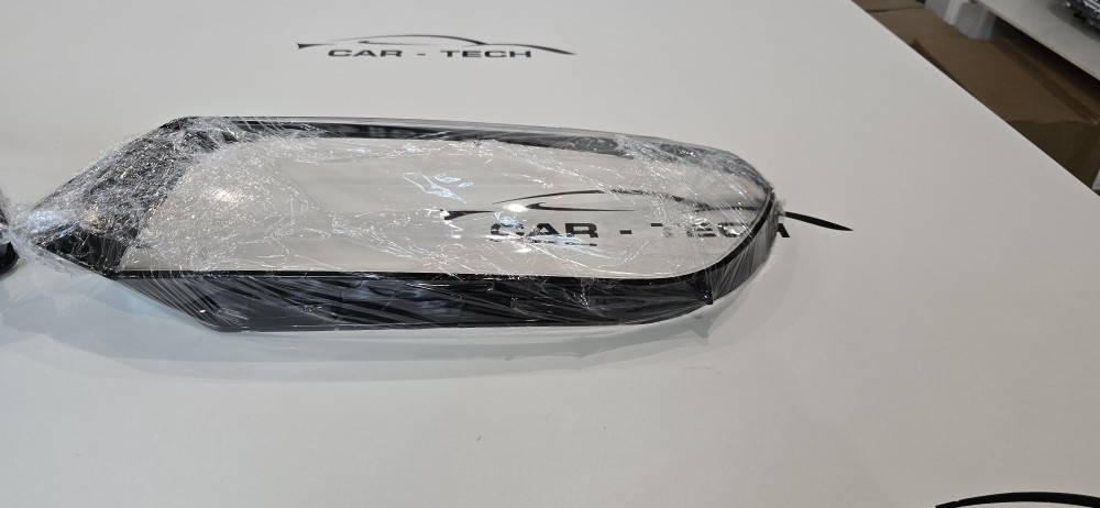 STAKLO FARA VW TOUAREG 2011-2014 tuareg