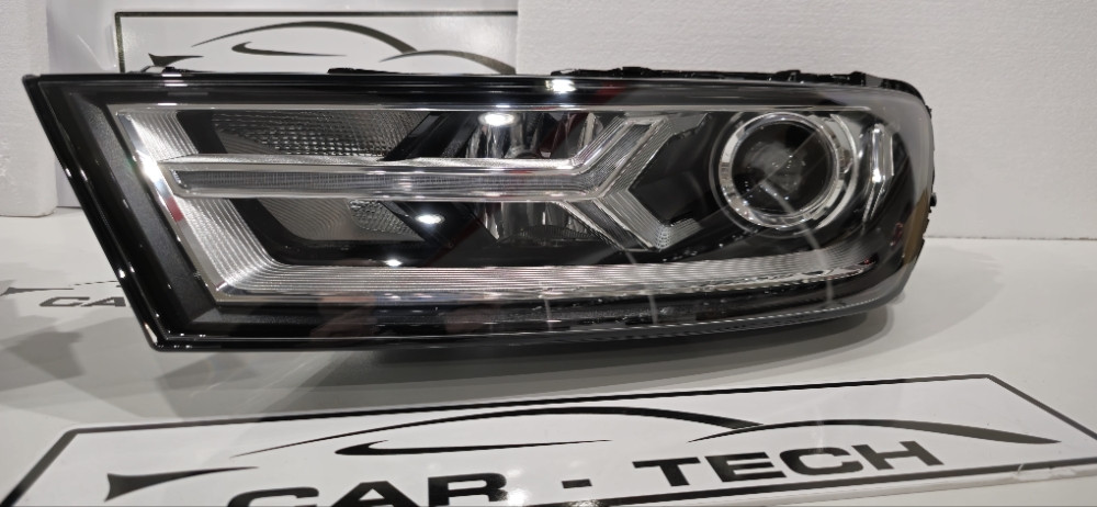 Audi Q7 4M Xenon LED FAR Novo s garancijom 12 Mjeseci