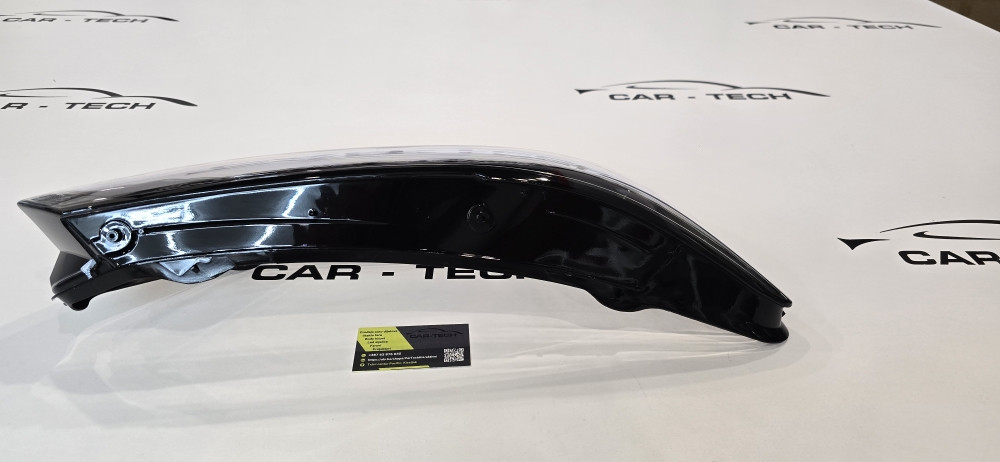 Staklo fara Passat B8 2016-19 staklo za far