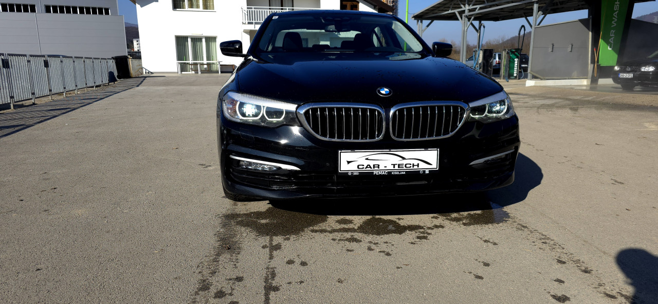 Bmw 5 G30 prednji branik kompletan