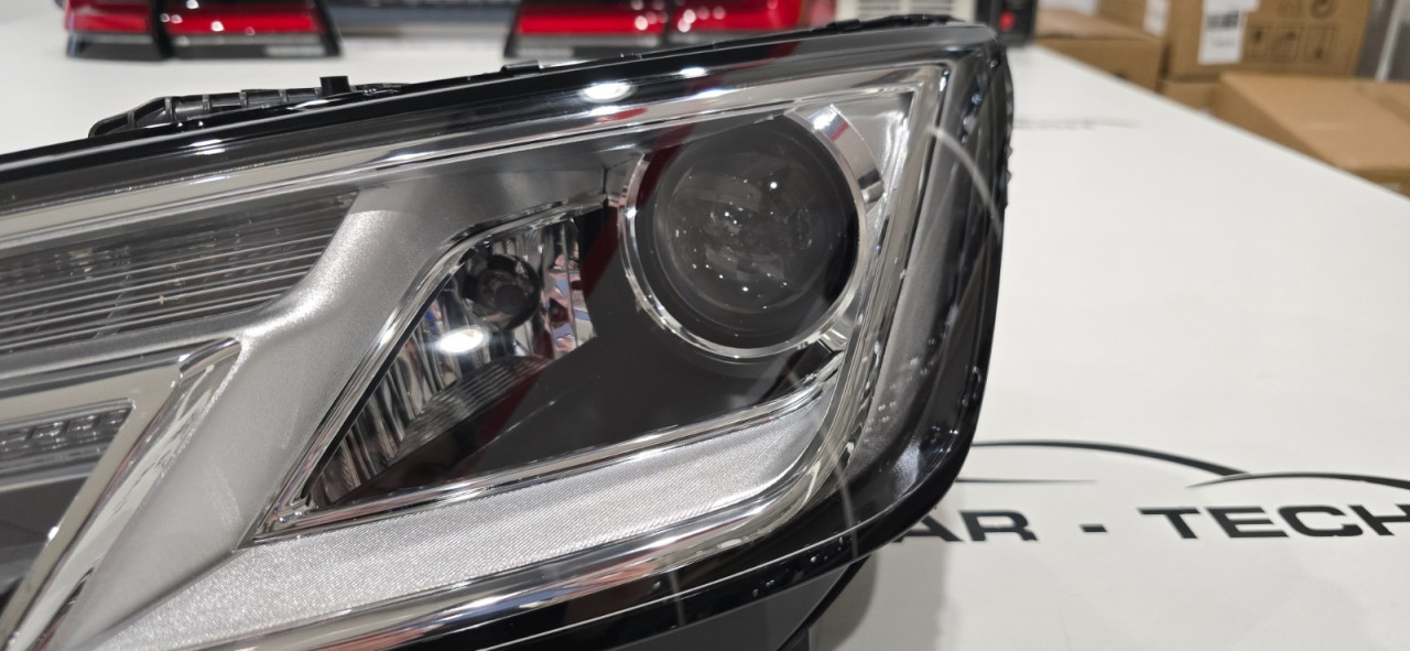 FAR Audi A4 B9 2016-2019 Xenon 8W0 941 005 006