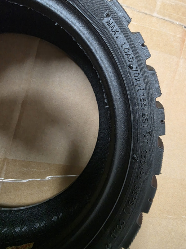 Guma za ROMOBIL 10 x 3'' 10x3'' 85/65-6.5 Tubeless