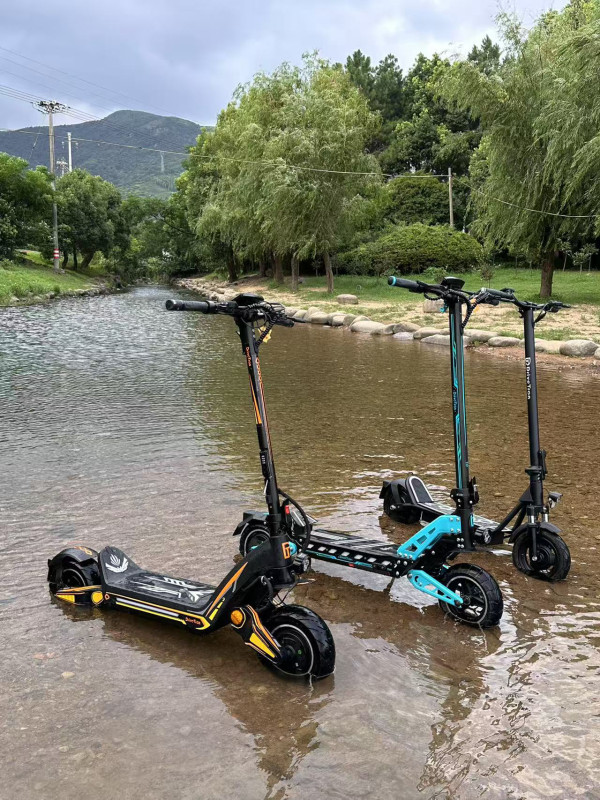 Električni romobil Drive Tron DT10 NOVO 3300W GARANCIJA 1 GOD