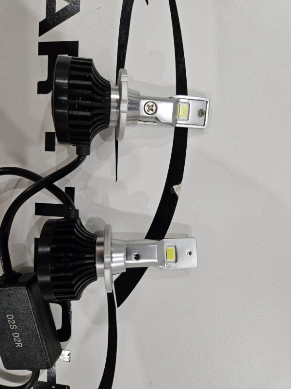 Led sijalice D1S D2S D3S Xenon Canbus 2 godine gar. SET