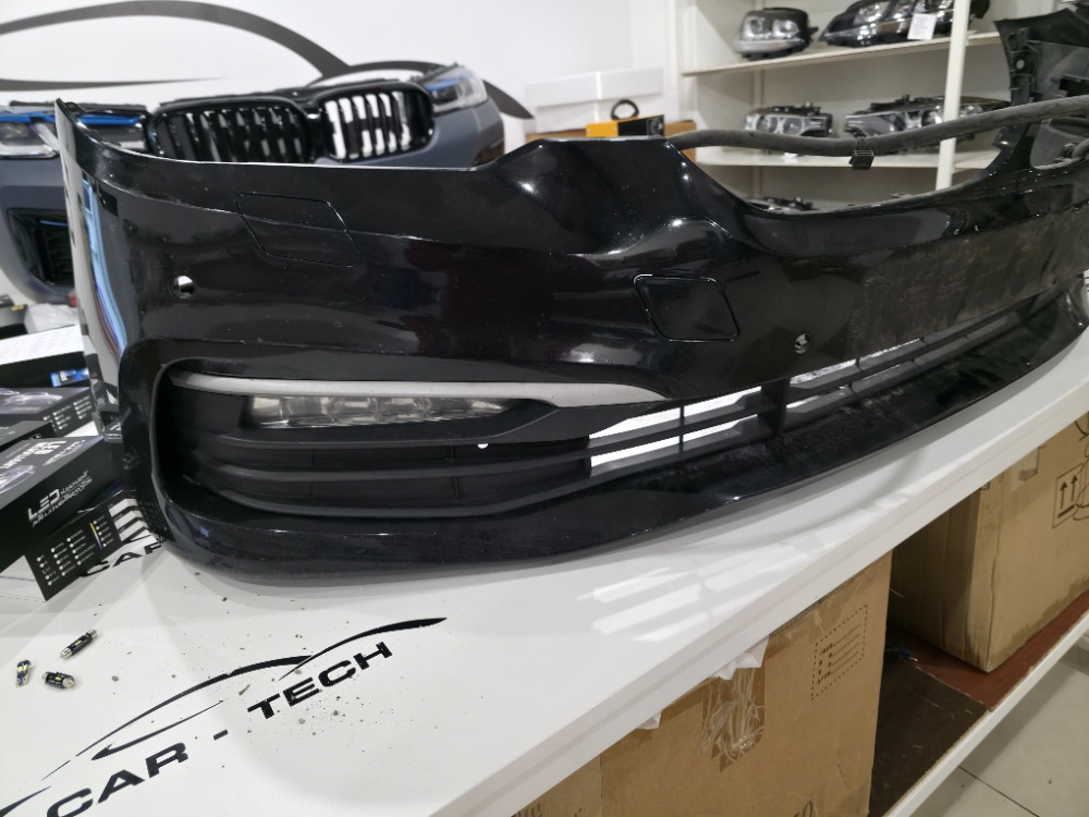 Bmw 5 G30 prednji branik kompletan
