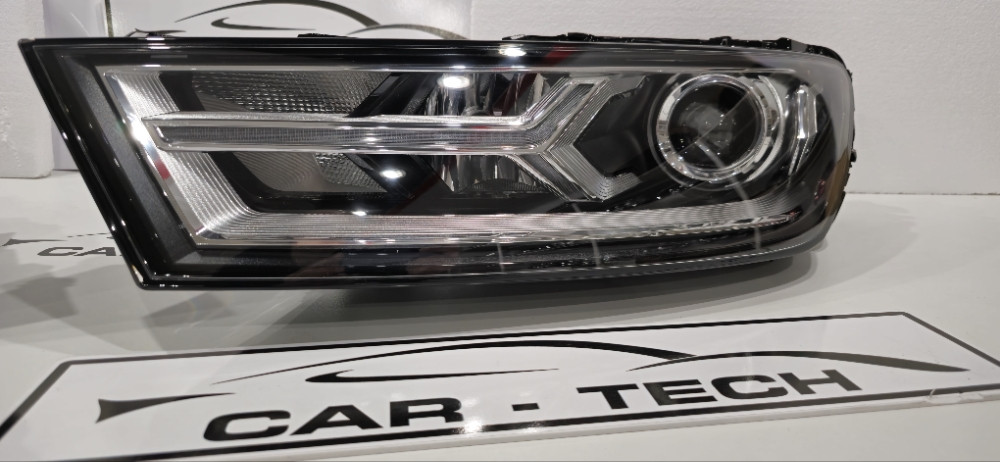 Audi Q7 4M Xenon LED FAR Novo s garancijom 12 Mjeseci