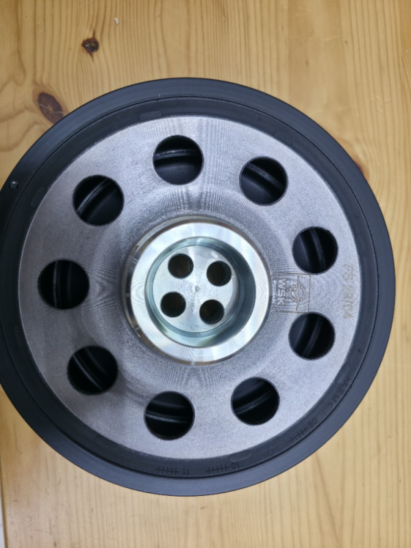 Remenica radilice BMW 1 3 5 E60 F30 E90 2.0 dizel N47