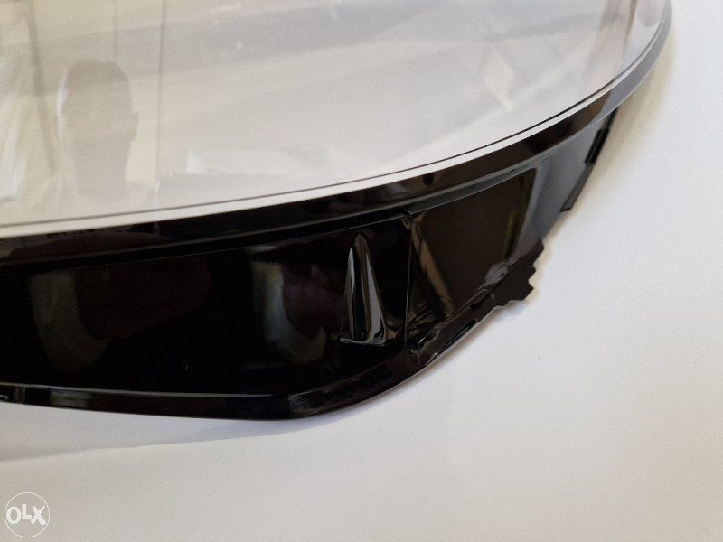 Staklo fara Mercedes W205 C klasa Stakla fara AL