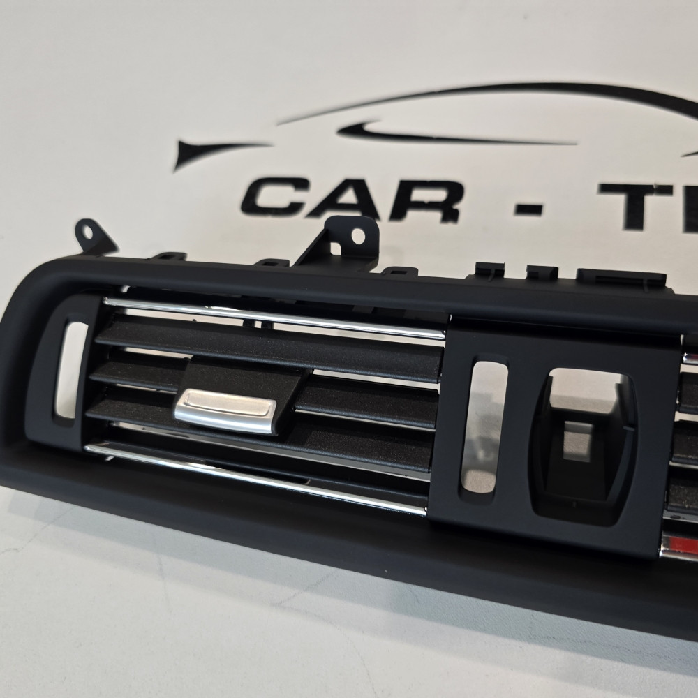BMW F10 F11 resetka ventilacije centralna prednja