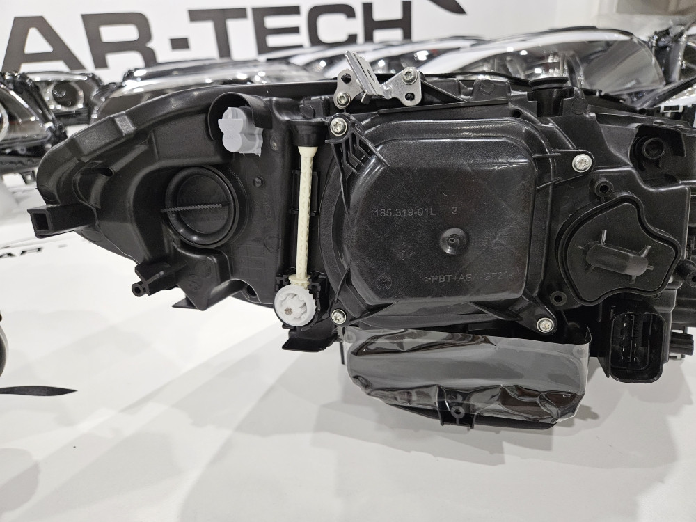 Far BMW 5 F10 F11 2010-2013 Hella 7 271 911-21