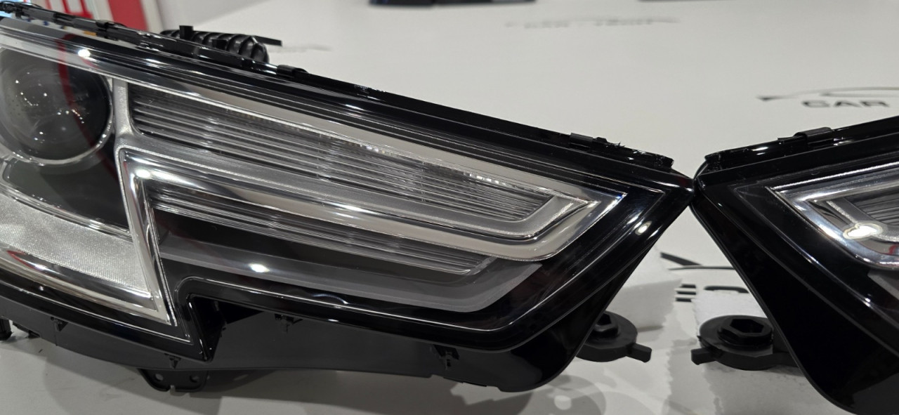 FAR Audi A4 B9 2016-2019 Xenon 8W0 941 005 006