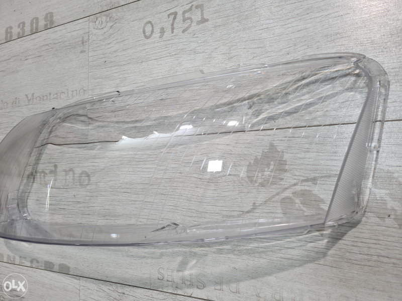 Audi A6 4F C6 staklo Fara 2004-2011 Far staklo