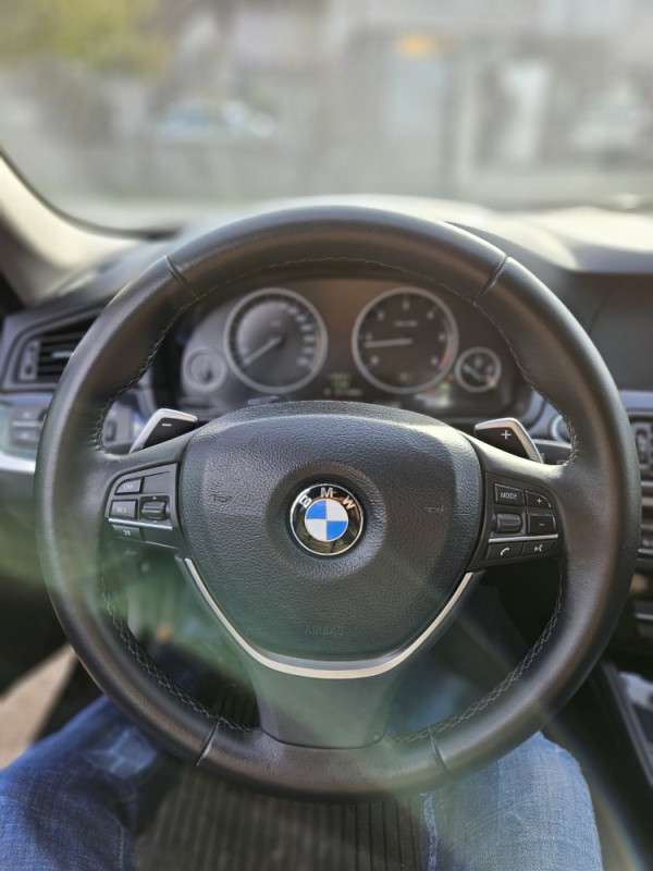 BMW 5 F10 M VOLAN F10 M-TECH sa airbagom Tuning