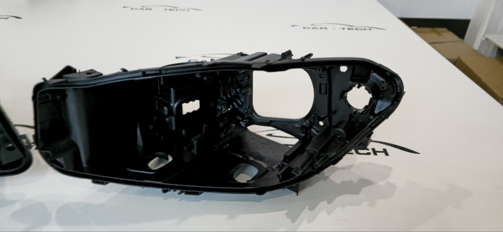 Kuciste fara BMW 5 F10 LED LCI FAR facelift