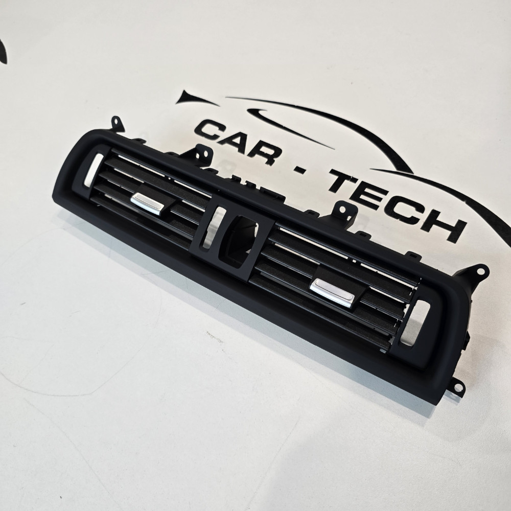 BMW F10 F11 resetka ventilacije centralna prednja