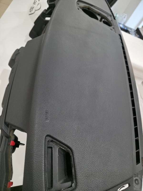 BMW F10 Instrument tabla sa airbagom
