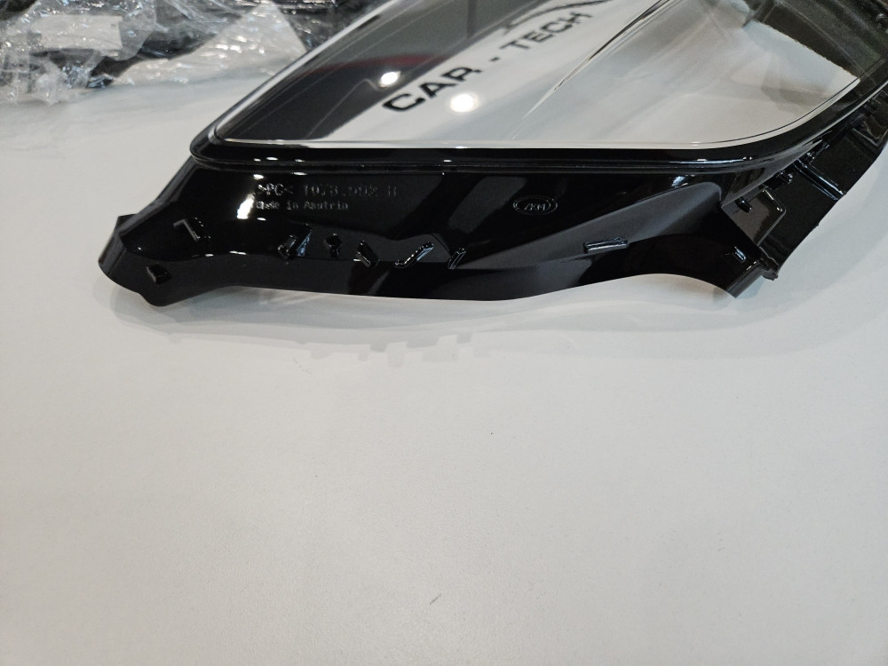 Staklo Far Audi Q8 Staklo fara 2018-2024
