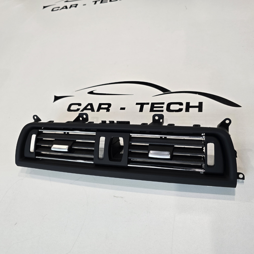 BMW F10 F11 resetka ventilacije centralna prednja