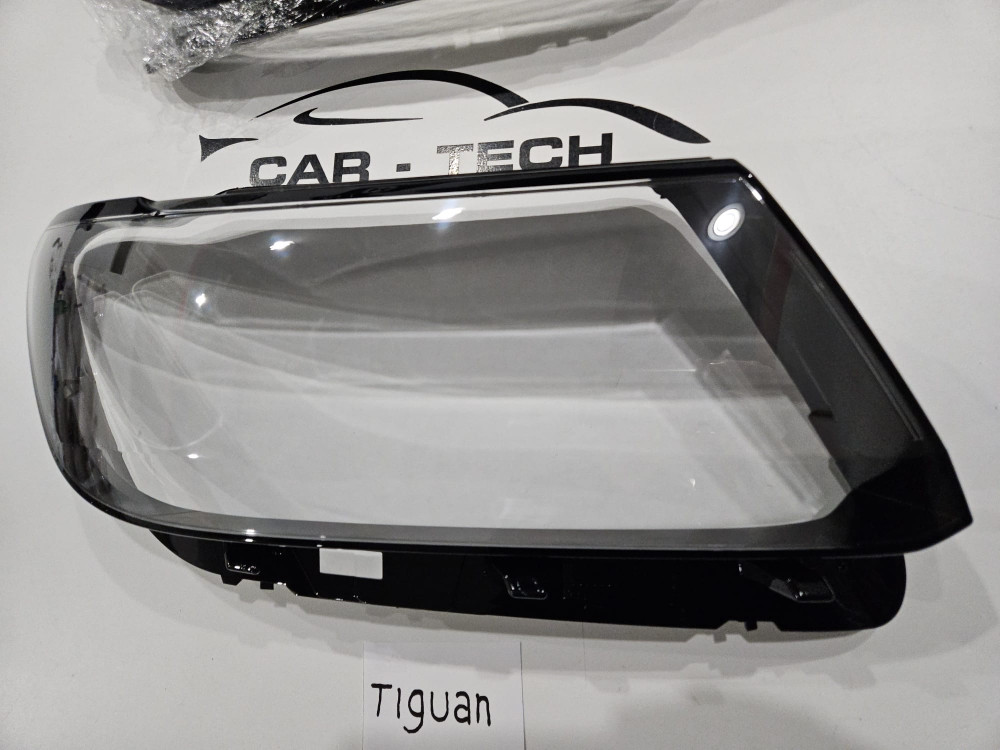 Staklo fara VW tiguan 2016-2020 staklo za far