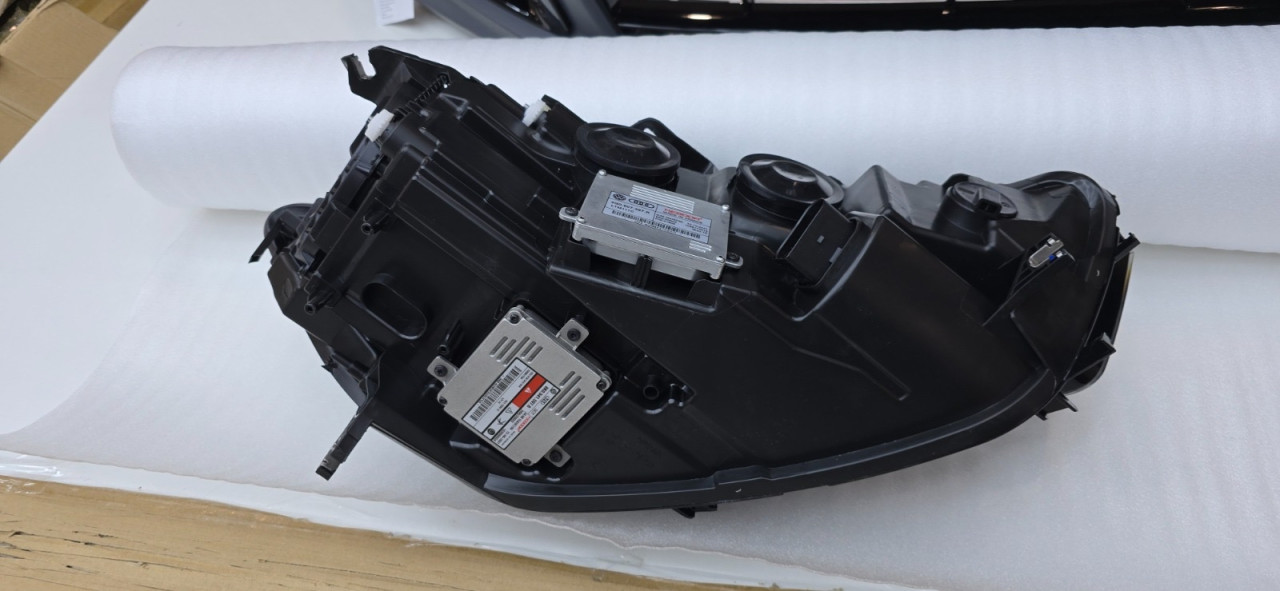 FAR AUDI A6 4G 2011-2014 Xenon 4G0 941 005 006