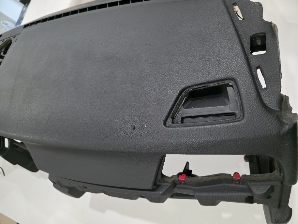 BMW F10 Instrument tabla sa airbagom