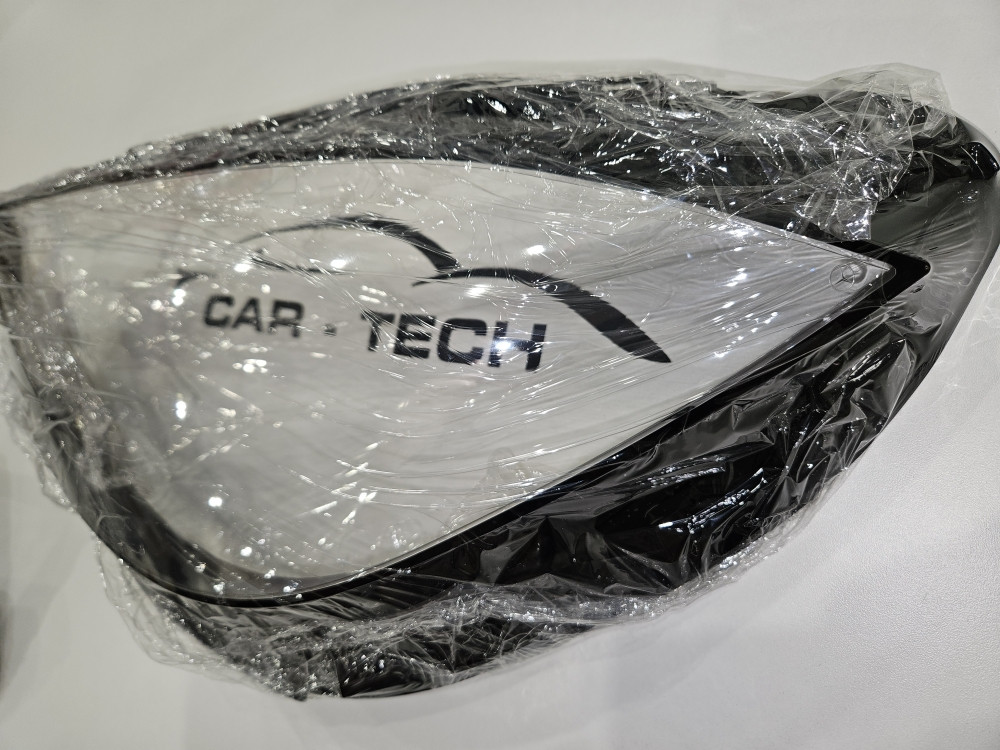 Mercedes C klasa Staklo fara W206 2021-2024 far