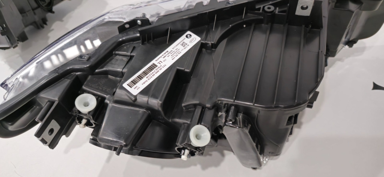 FAR BMW F30 Xenon 2012-2016  ZKW