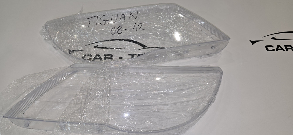 Staklo fara Tiguan 2008-12 Staklo za far tiguan xenon