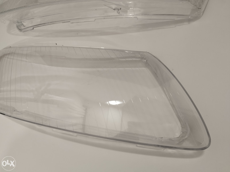 Audi A6 4F C6 staklo Fara 2004-2011 Far staklo