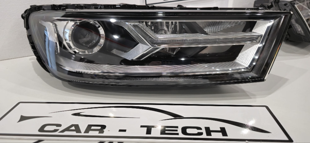 Audi Q7 4M Xenon LED FAR Novo s garancijom 12 Mjeseci