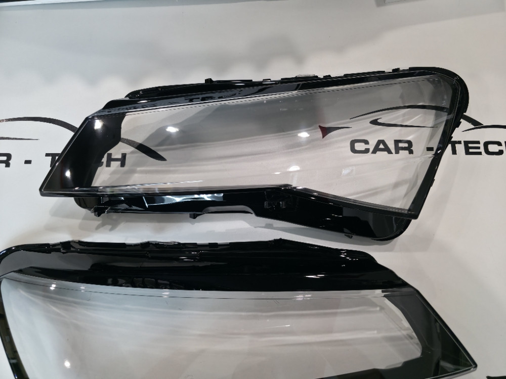 STAKLO FARA Skoda SUPERB far staklo 2020-2023