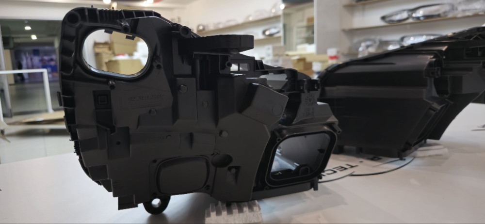 Kuciste fara Mercedes S klasa W222 14-17 LED ADAPTIVE