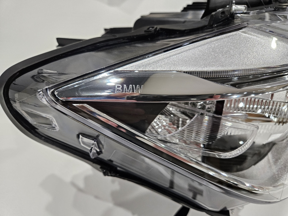 FAR BMW F30 2012.-2015. FAROVI XENON ZKW lighting