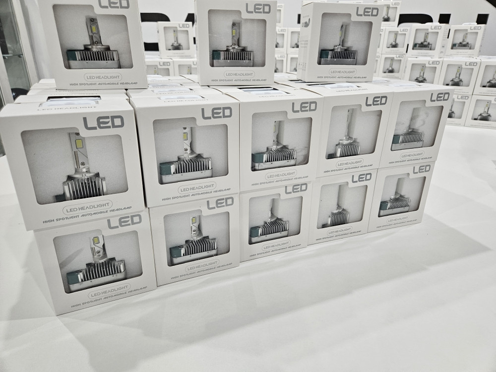 Xenon D1S LED Sijalice CANBUS bez greske 6000K Bijela