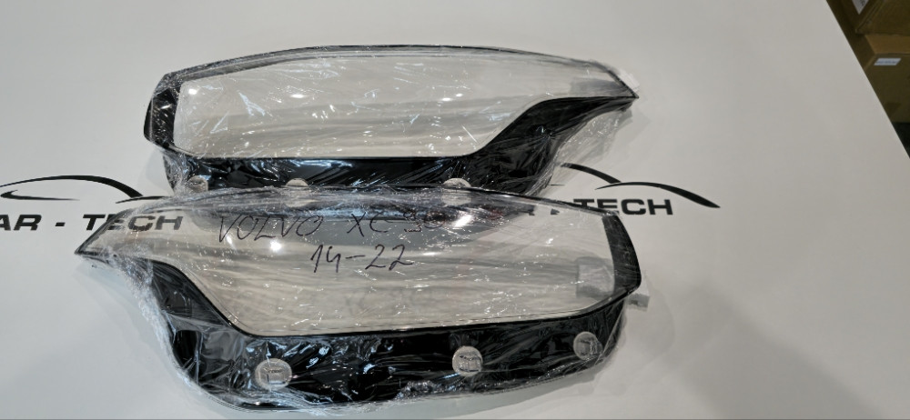 Staklo fara Volvo XC90 2014-2022 STAKLO FAR VOLVO