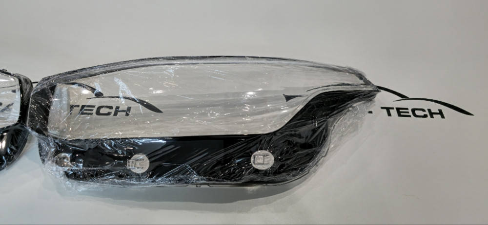 Staklo fara Volvo XC90 2014-2022 STAKLO FAR VOLVO