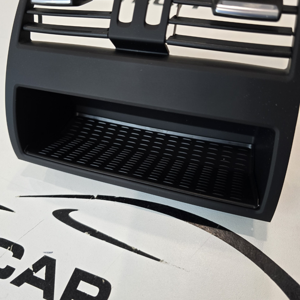BMW F10 Ventilaciona grilja resetka ventilacije zadnja